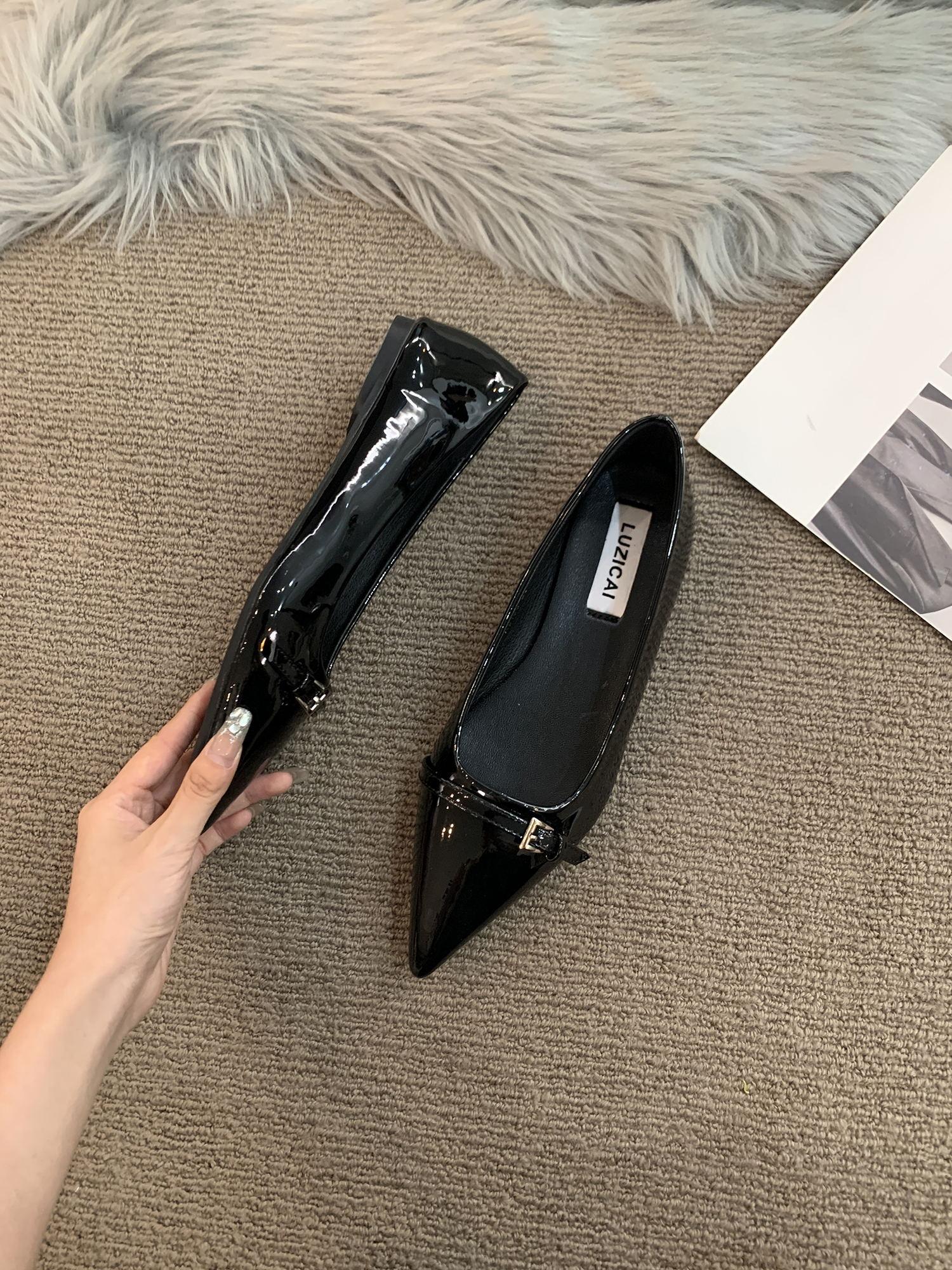 

Fashion Flat Shoes for Women Spring and Autumn 2025 French Pointed Black Plus Size Women s Shoes 42 43 44 Loafers Ladies Shoes 31 чёрный