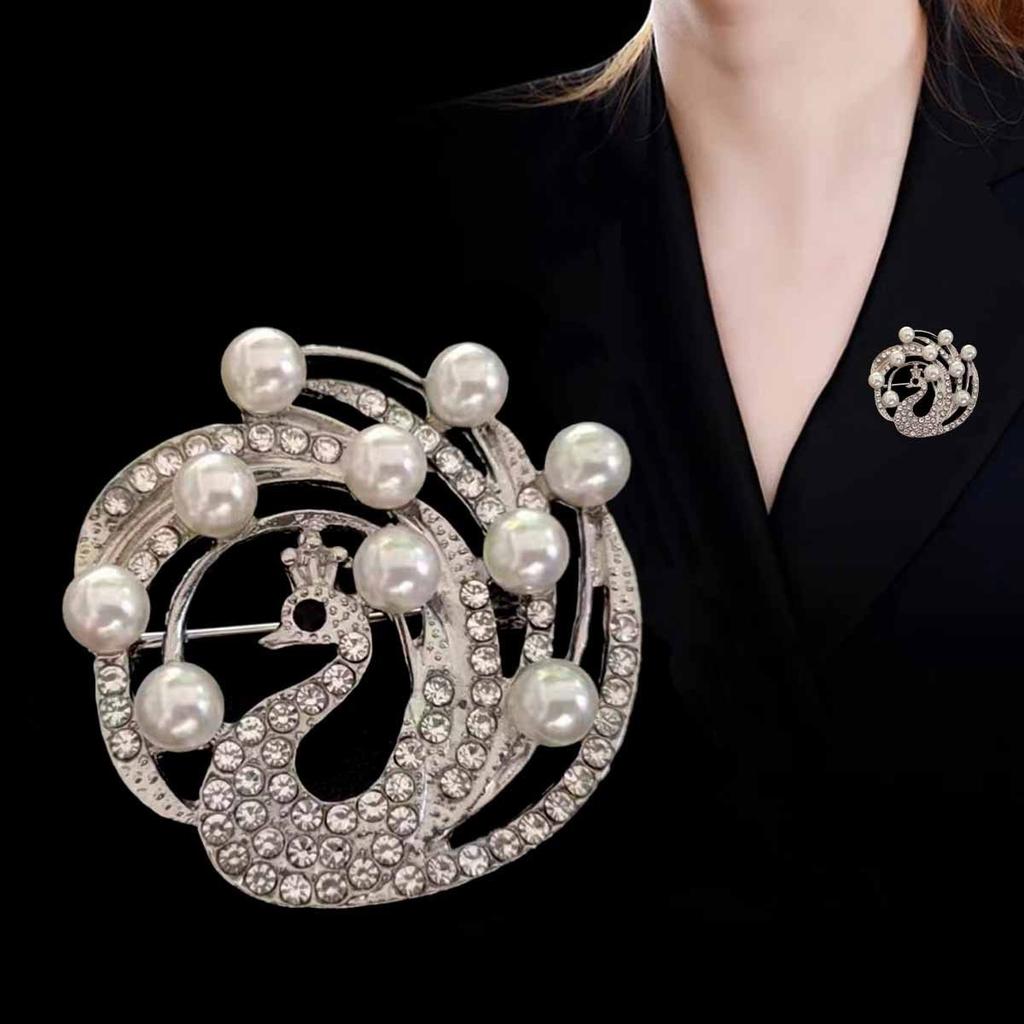 1Pc Exquisite and Elegant Peacock Brooch Charm Creative Animal Pin Fashion Trend Jewelry Accessories Birthday Party Gift 2026
