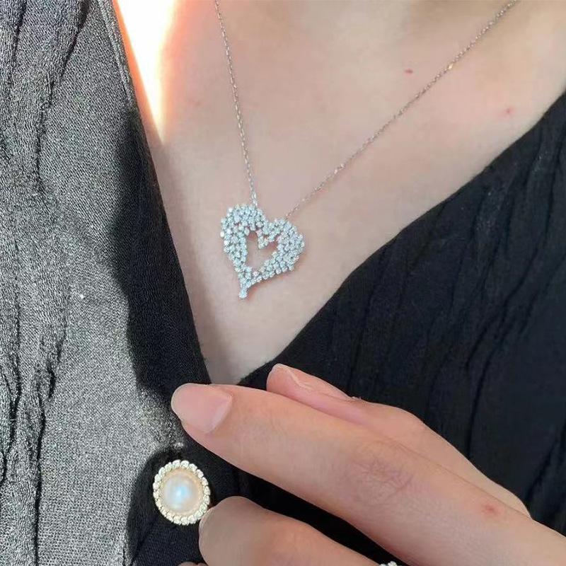 Queen Heart Lab Moissanite Diamond Pendant Real Sterling Silver Wedding Chocker Necklace for Women Engagement Jewelry