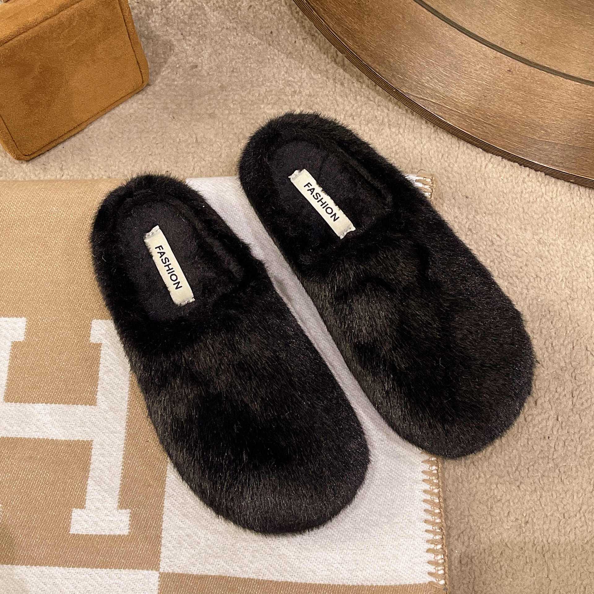 

Корейская версия тапочек из овечьей шерсти женские 2025 зима новые для улицы на плоской подошве ленивые бархатные с закрытым носком полушлепки мюли 35