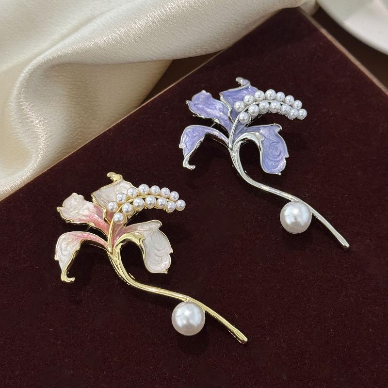 Fashion Pretty Enamel Imitate Pearl Flower Brooches For Women Lily Flowers Plants Brooch Pins Party Jewelry Accessories Gifts