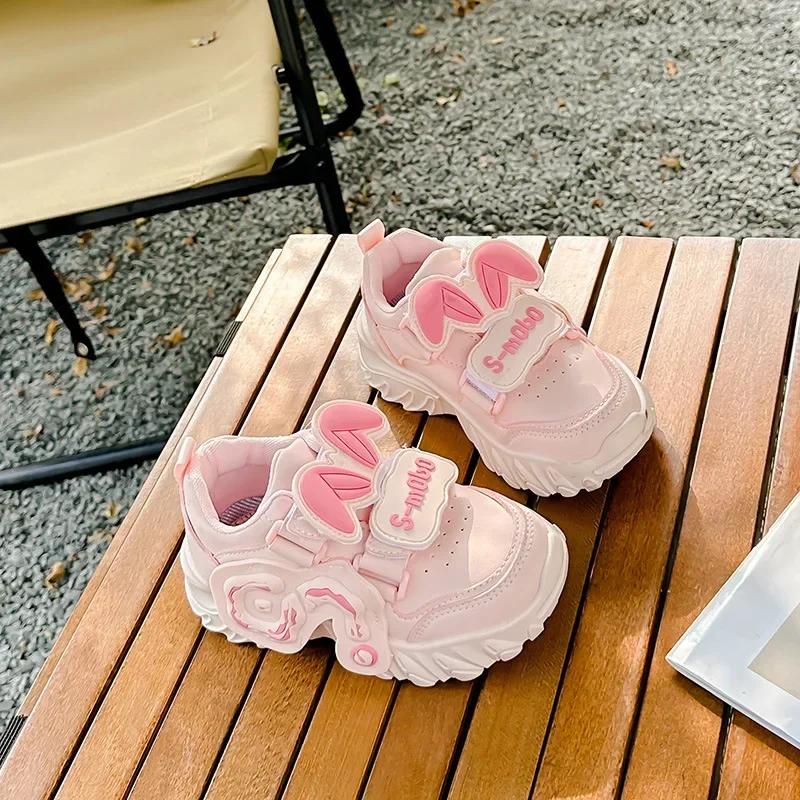 

Теннисные туфли для девочек с заячьими ушками, повседневные кроссовки для мальчиков и девочек, трендовые кроссовки с мягкой подошвой, фирменная спортивная обувь для женщин 26insole16.5cm розовый