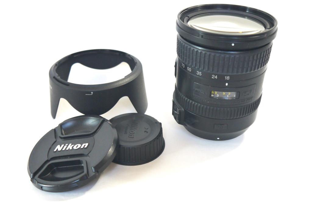 Nikon DX NIKKOR ED VR II Zoom Lens for Nikon DX Format AF-S 18-200mm f/3.5-5.6G High-Power