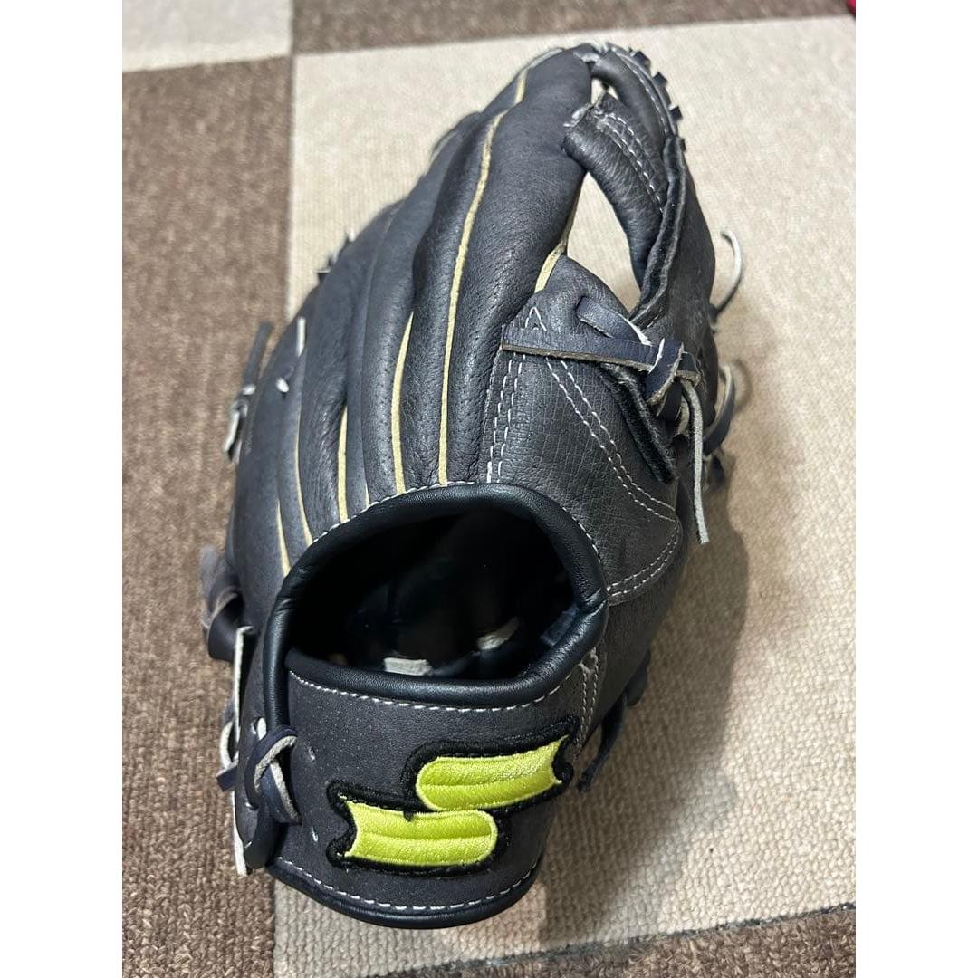 Used SSK Special Make Up Softball Youth Baseball Gloves for Beginners