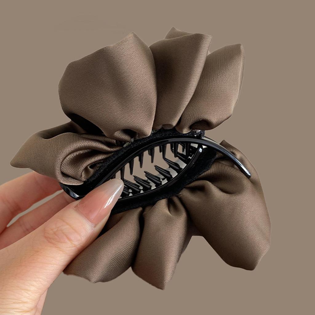 Elegant Satin Pleated Hair Clip: Enhances Volume for Ponytails & Buns, Stylish New Hair Accessory for Women