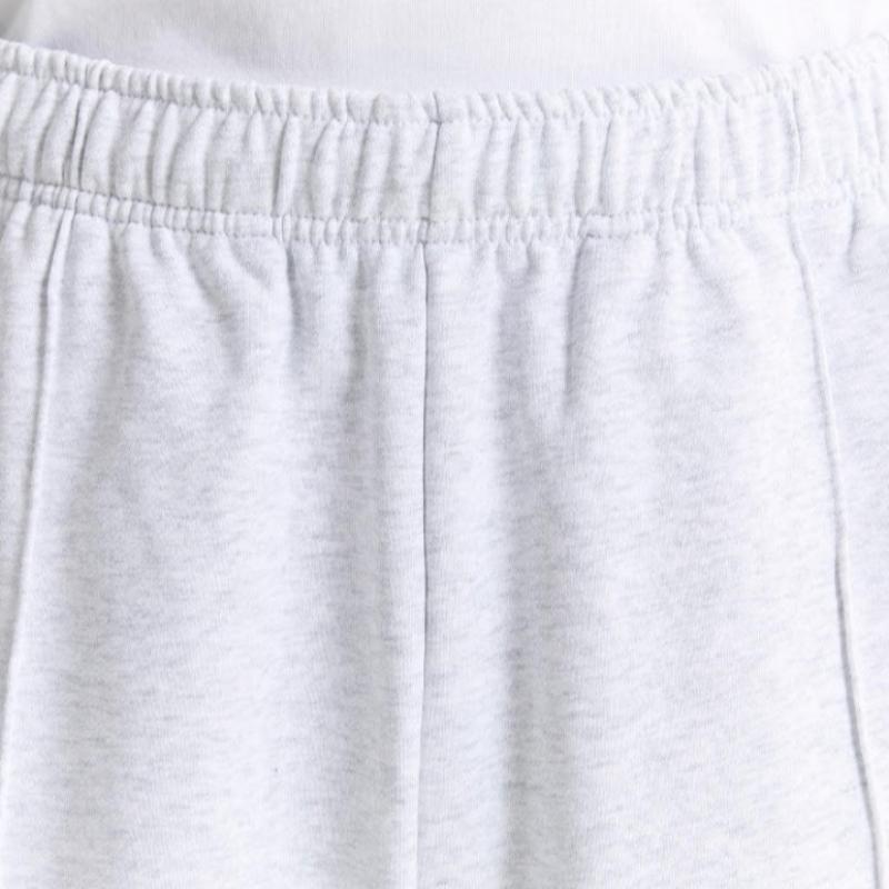 New Balance Shorts Kqj Nbnve21053 16 Public Essential Pin Tuck 5 Part Shorts  Sta