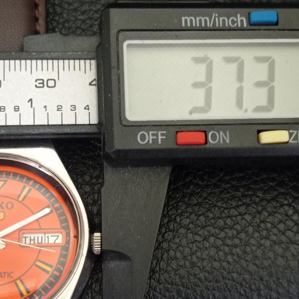 VINTAGE SEIKO 5 AUTOMATIC JAPAN 6309A MENS ORANGE COLOR DIAL WATCH A702711-1 R210-a702711