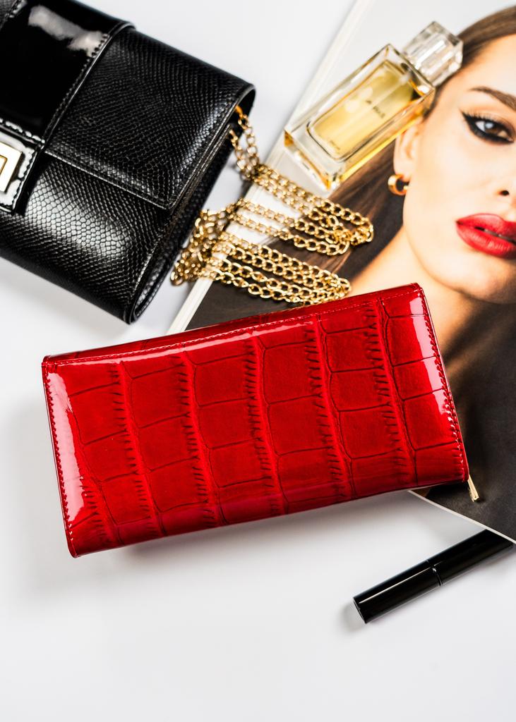 Women's Leather Wallet PTN 42106-CB-8720 Red
