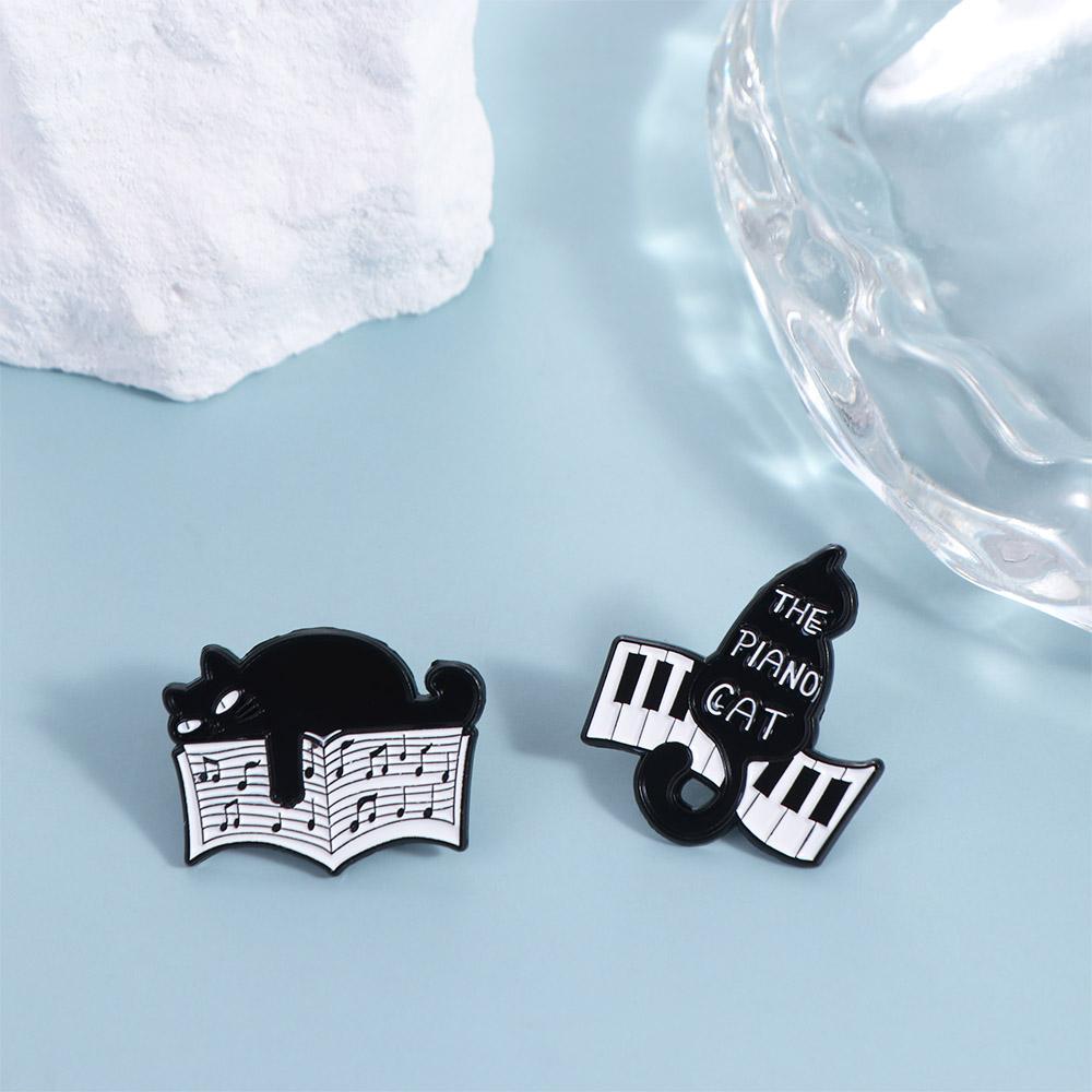 Cartoon Piano Cat Badge Breastpin Beating Note Brooch Cool Black Cat Enamel Pin Girl