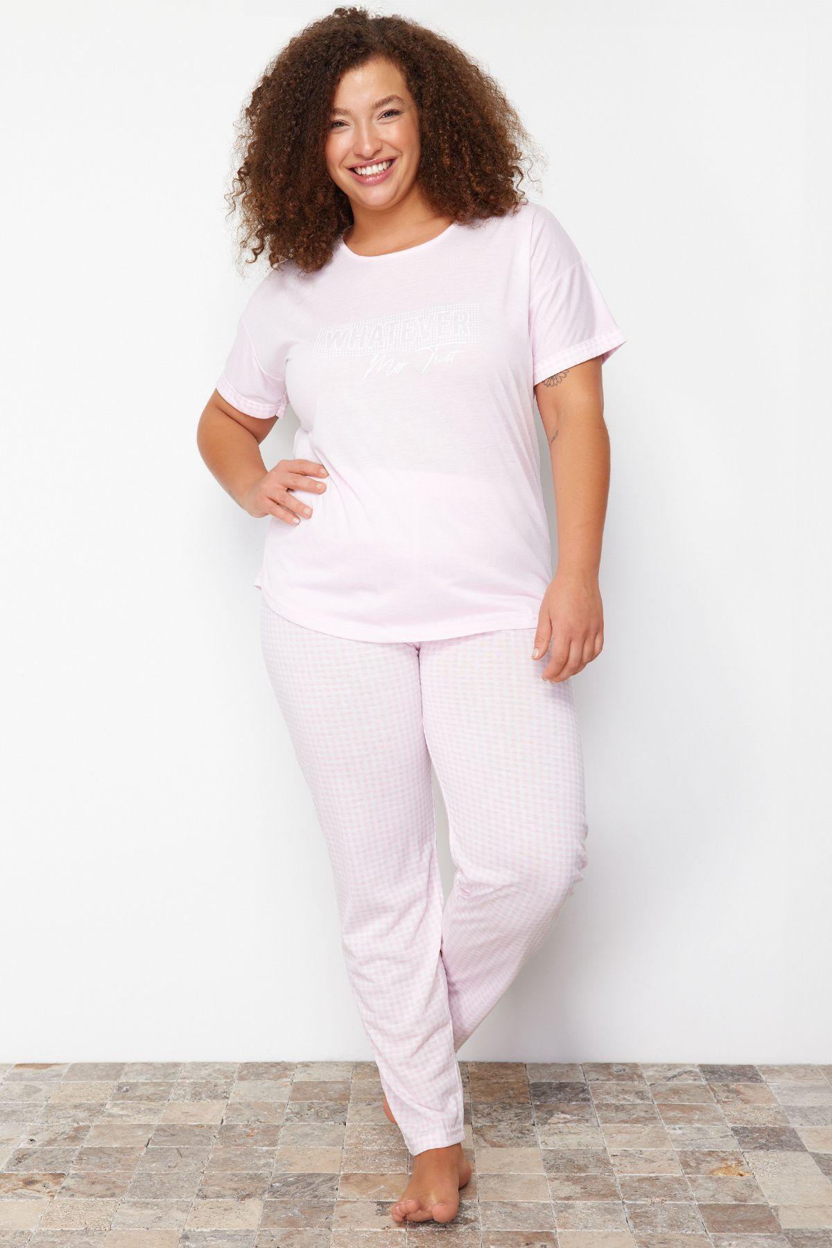 

Women s Style Plus Size Pink Checkered Knitted Pajama Set