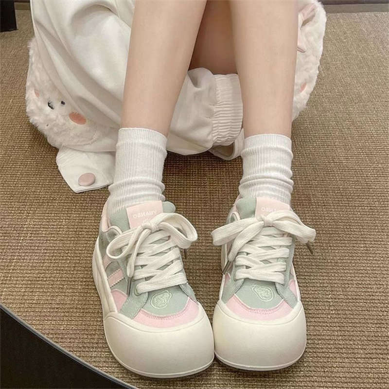 Little white shoes for women who step on shit 2025 spring and autumn new ugly cute bread shoes casual versatile platform student sports shoes for wome