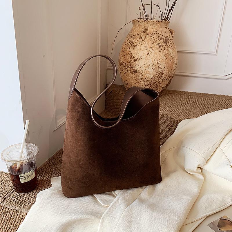 Retro Casual Simple Tote Bag, New Autumn and Winter Large-capacity Commuting Armpit Bag, Handbag, Shoulder Women's Bag
