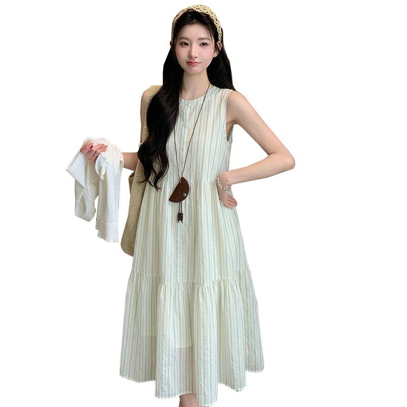 2026 Korean Vacation-Style Slimming Dress Set: Nursing-Friendly Top with Openable Buttons & Sun Protection Loose Vest Dress