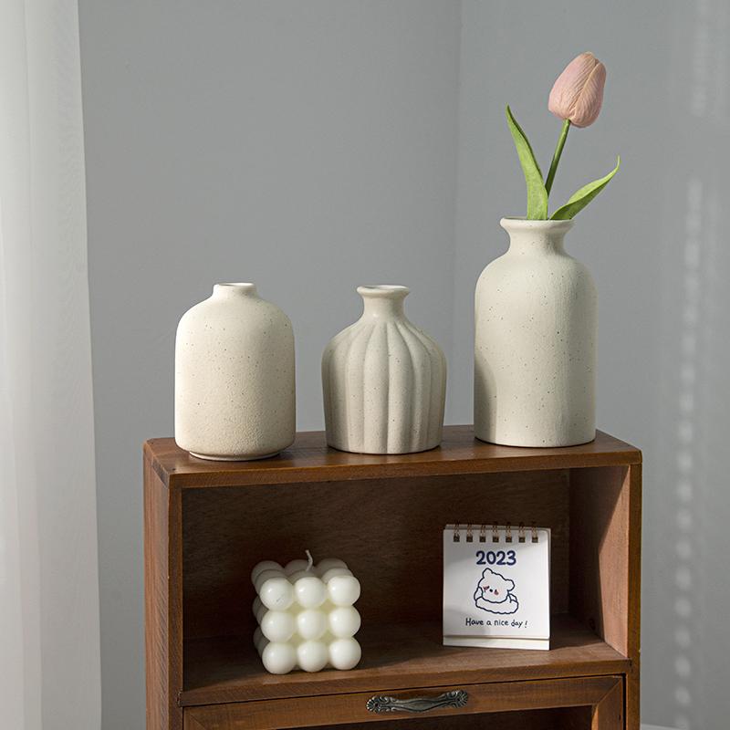 Nordic Vintage Ceramic Vase Minimalist Plants Vase Flower Arrangement Bottle Flower Vases Artistic Desktop Home Decor