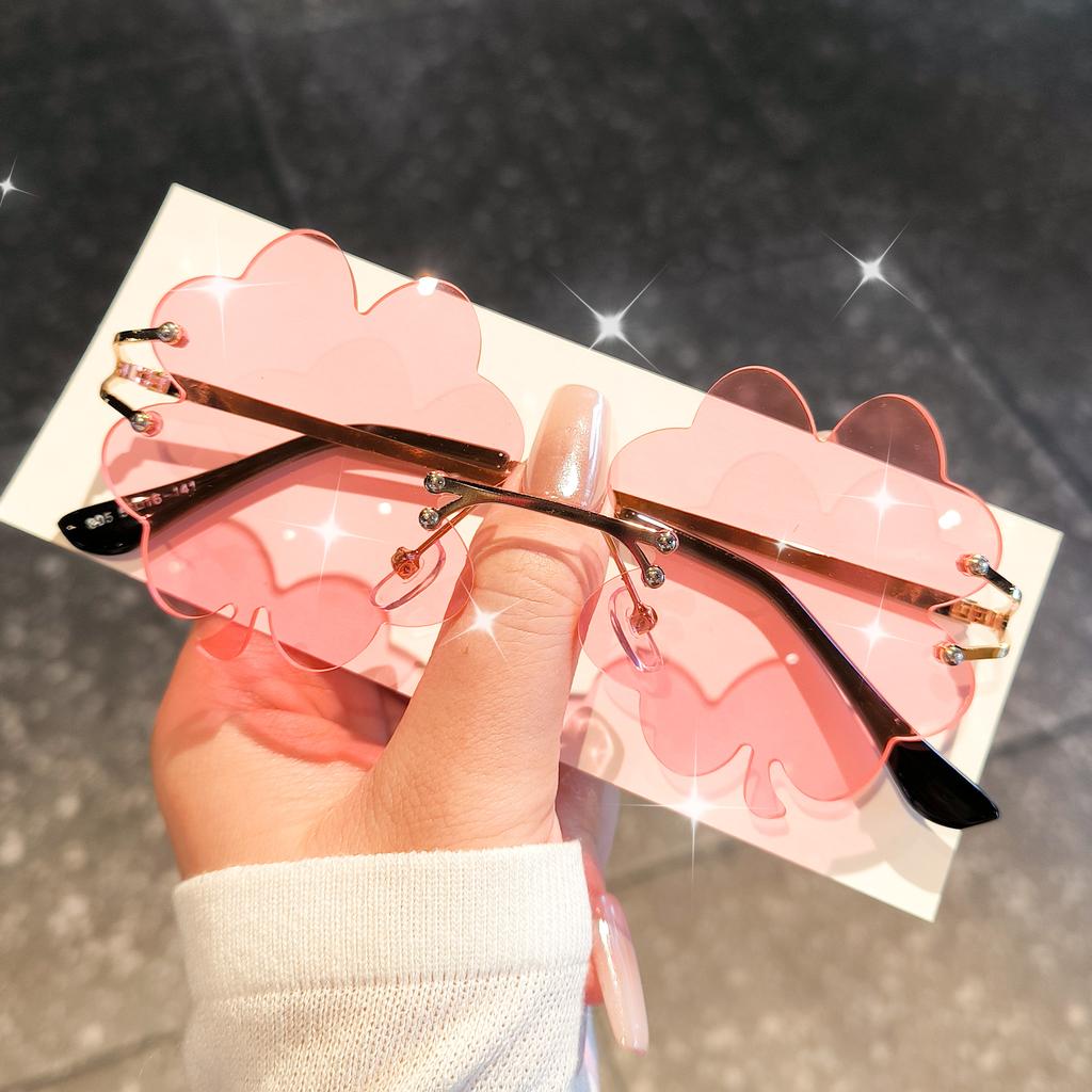 Style Flower Shaped Party Sunglasses Frameless Fashion Decorative Eyewear Ideal For Daily Wear & Photography Accessory