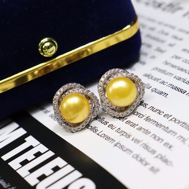 Elegant Freshwater Pearl 18K Gold-Plated Earrings: 8-9mm Studs with Zircon Details