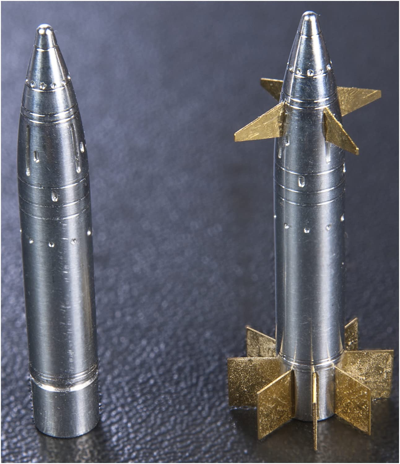 

AFV Club Excalibur 155mm Guided Cannon Set Plastic Model Parts AG35057 1/35 M982-IA