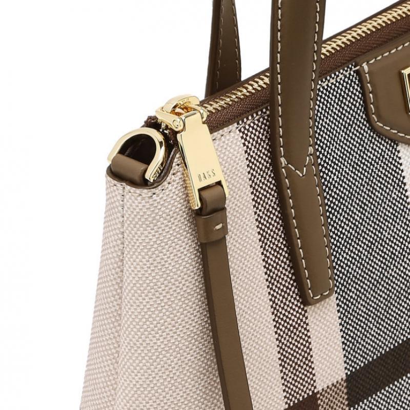 Daks Beige Check Leather Tote Bag Dcba6e711i2