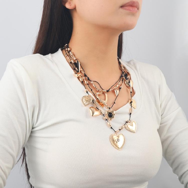 Elegant Multi Layered Rope Necklace Alloy Gold Heart Pendant Clavicle Chain Jewelry Accessories for Women Daily Wear