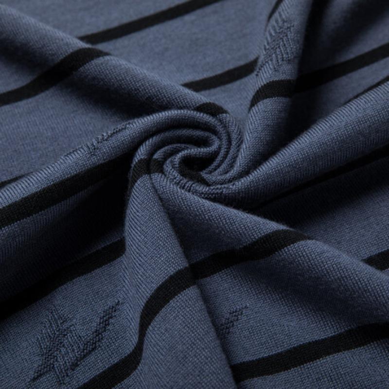 Herrenmode Lässiger Schafpullover Frühling und Herbst Neuer Wollpullover Herren Gestreift Halboher Kragen Gestricktes Unterhemd