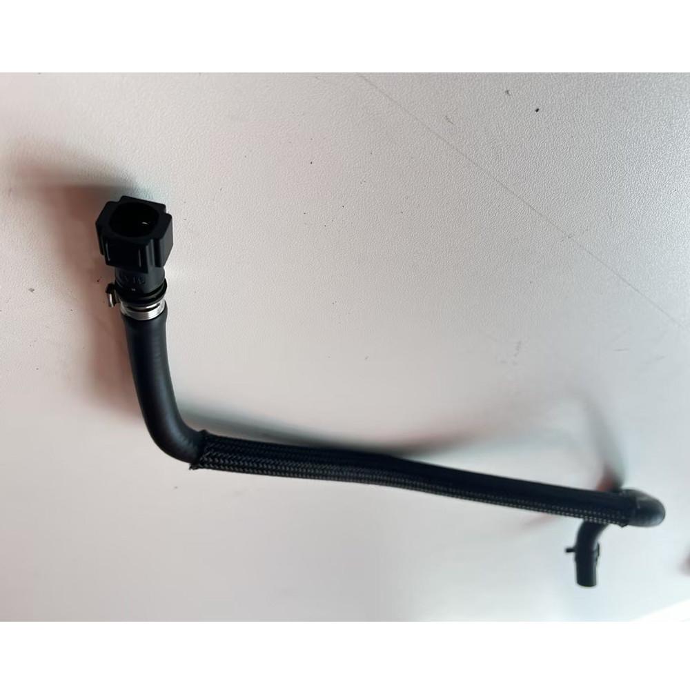 1 x Coolant Recovery Bottle Hose 68315257AA, 68247041AA For Renegade 2015-2021