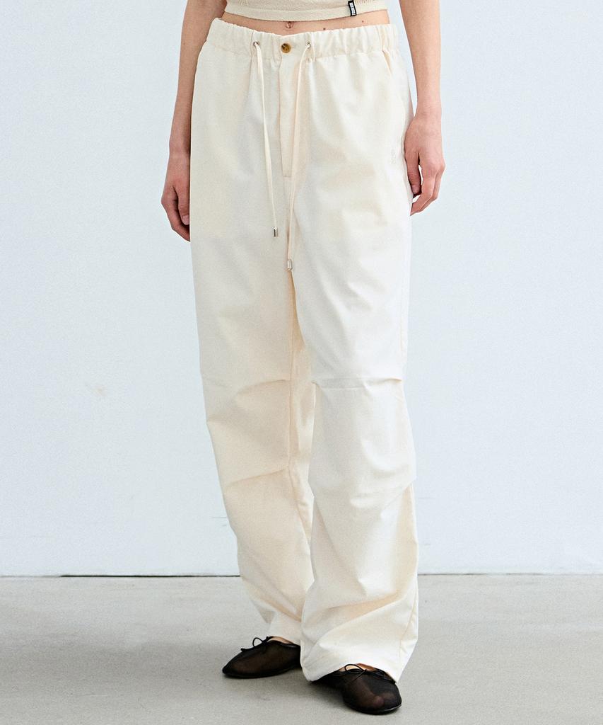 Nigaennikol Minimal Parachute Pants_Cream
