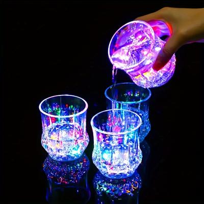 Rozsvícené kelímky, Svítící ve tmě Party Potřeby, Barevné LED svítící Pivní kelímky Na Party, Narozeniny, Vánoce, Diskotéka, Valentýn