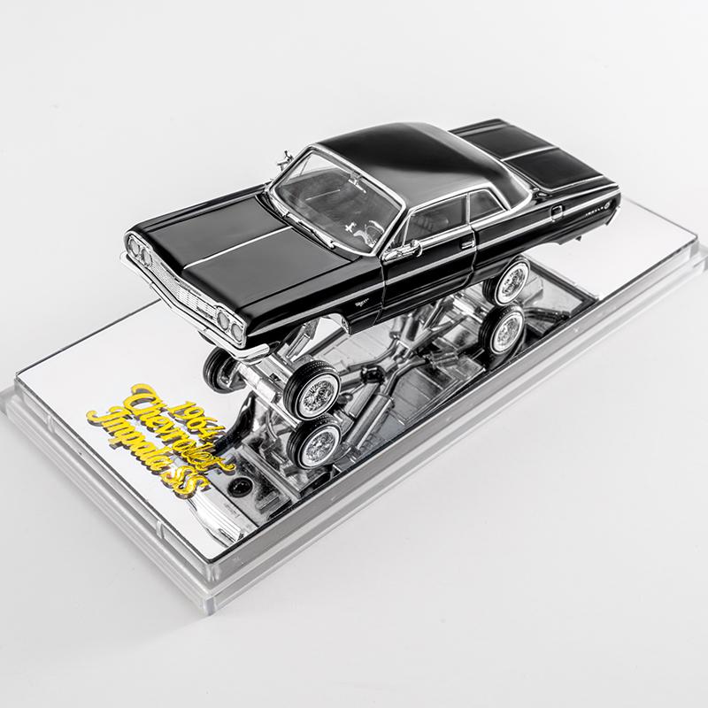 Pre-sale 97M 1:64 Chevrolet Impala Lowrider Alloy Model Car