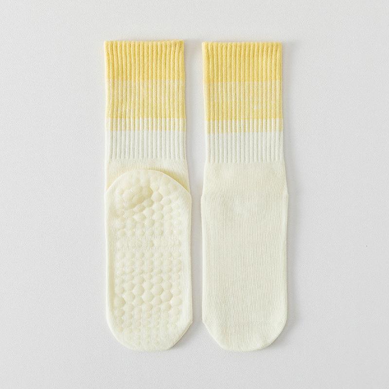 

Yoga Socks for Women, Summer Thin Mid-calf Socks, Professional Fitness Pilates Sports, Anti-slip Socks for Shark Pants 1 pair светло-желтого