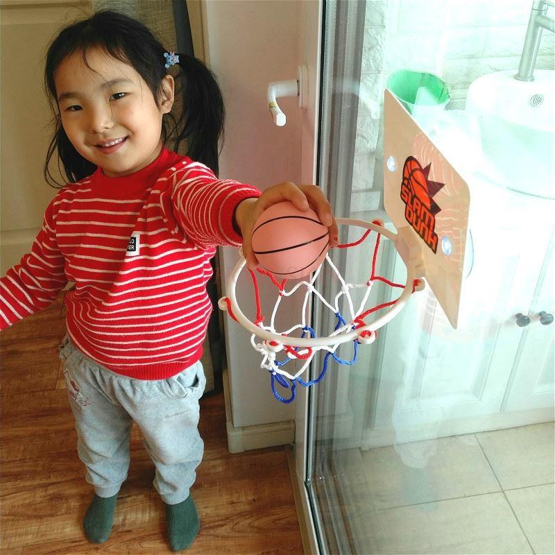 Mini Panier de Basket Cadre de Tir Sans Perçage Panier de Basket pour Enfants Cadre de Tir Intérieur Ventouse Suspendu