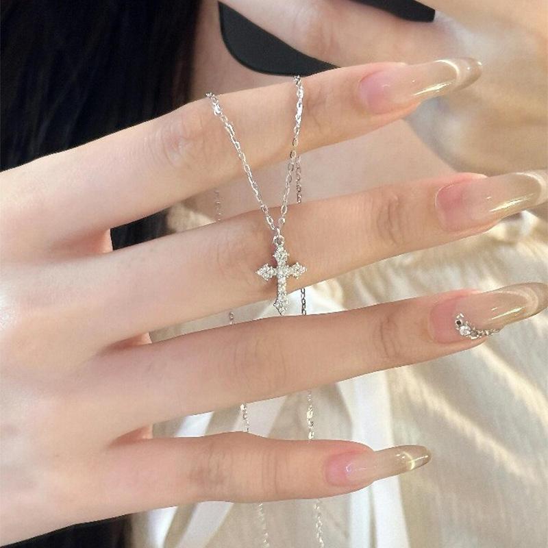 Korean Zirconia Cross Pendant Necklace - Light Luxury Clavicle Design