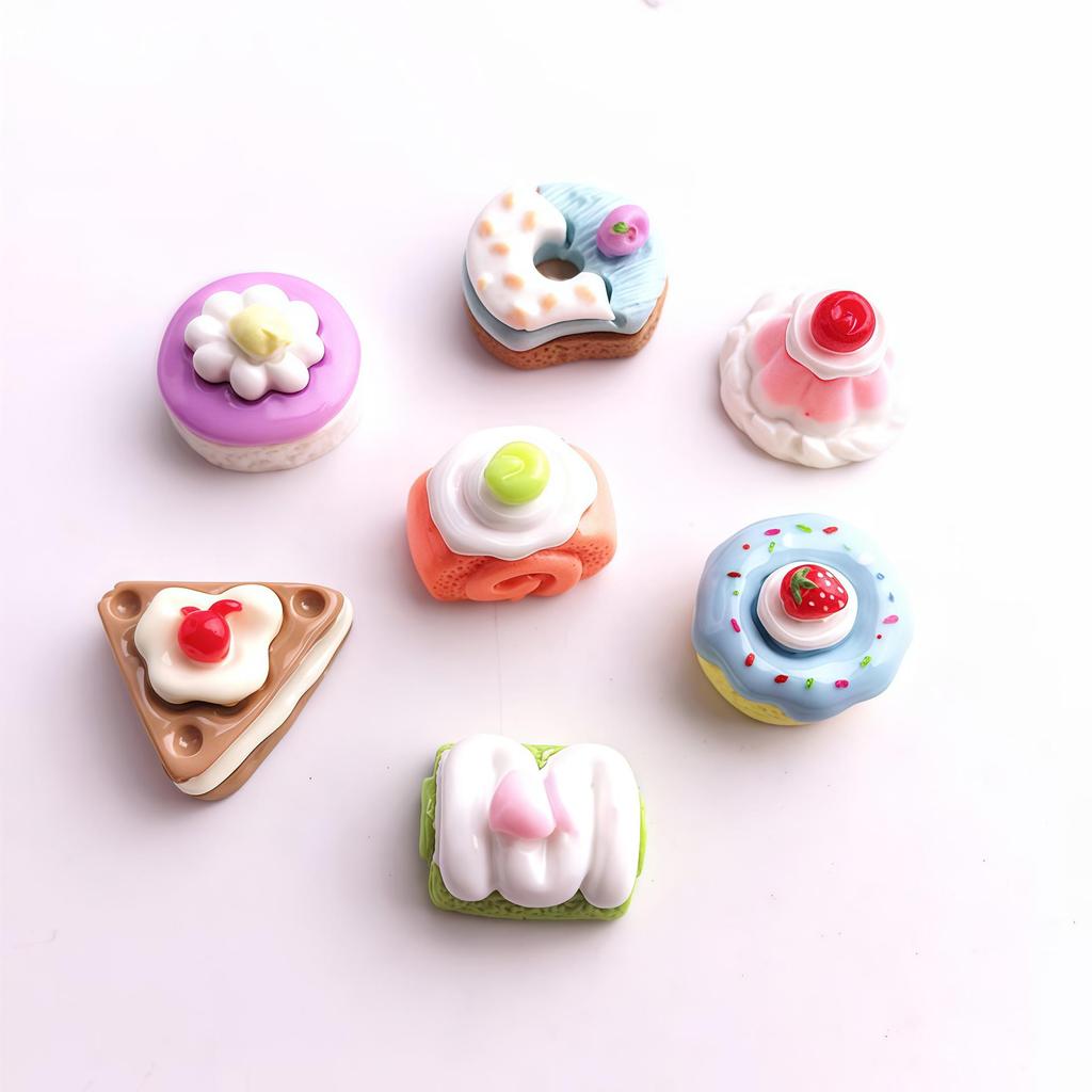 Cartoon DIY Resin Ornaments for Cakes, Cream Glue, Hair Clips, Phone Cases & Shoe Buckles.