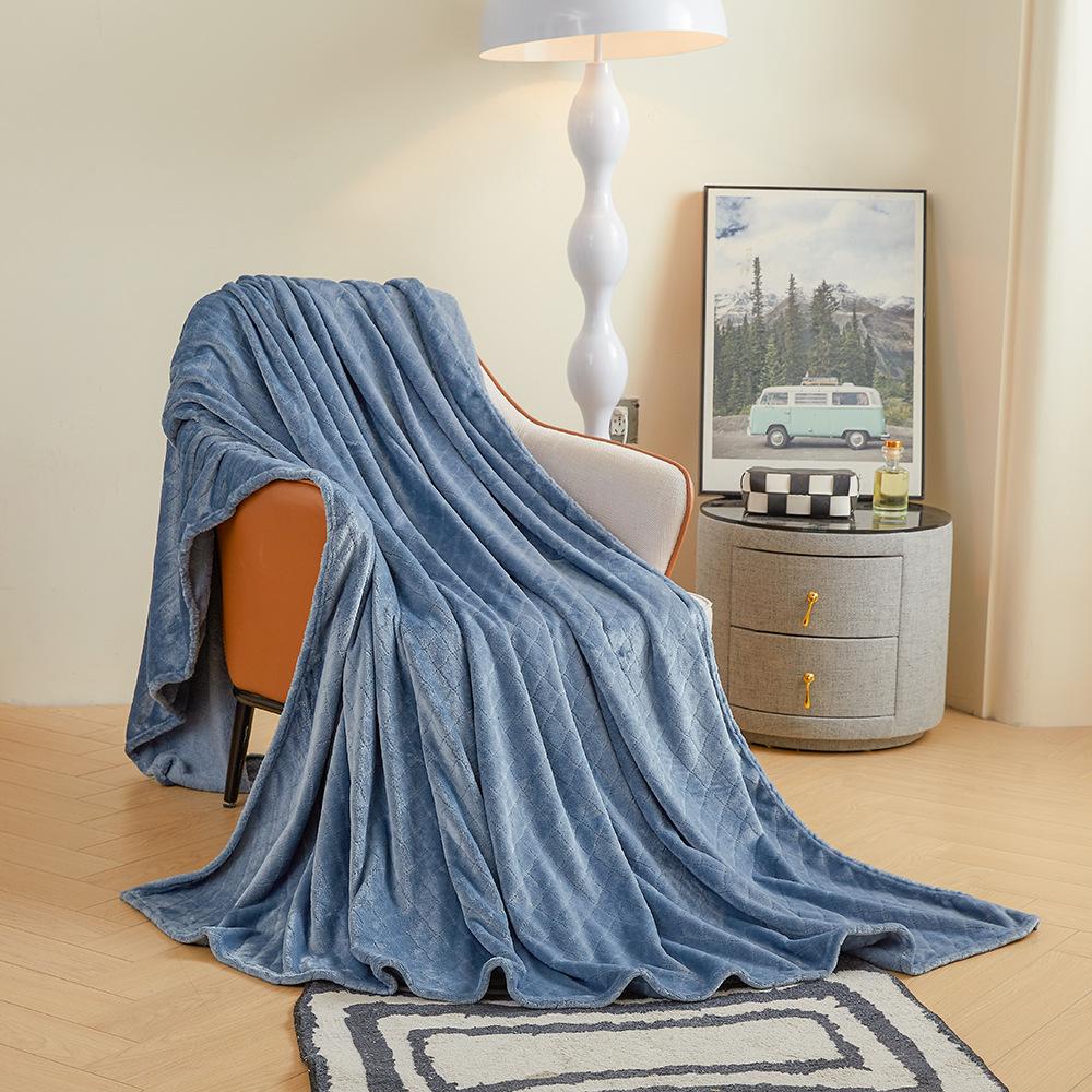 Thickened Diamond-Patterned Luxury Coral Fleece Flannel Blanket—Perfect for Air Conditioning
