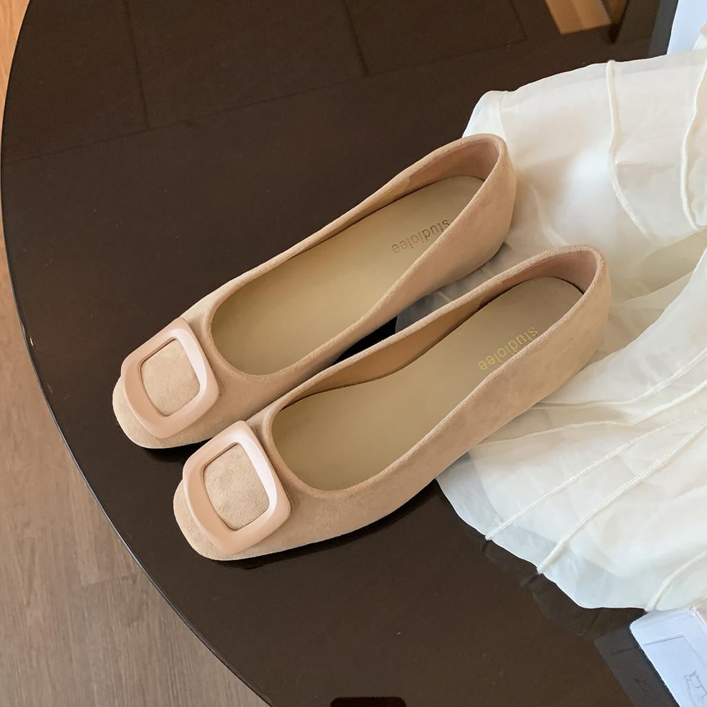Lan Cabinet temperament square buckle shallow mouth suede commuting versatile flat-soled single shoes women's 2025 autumn new Mary Jane shoes