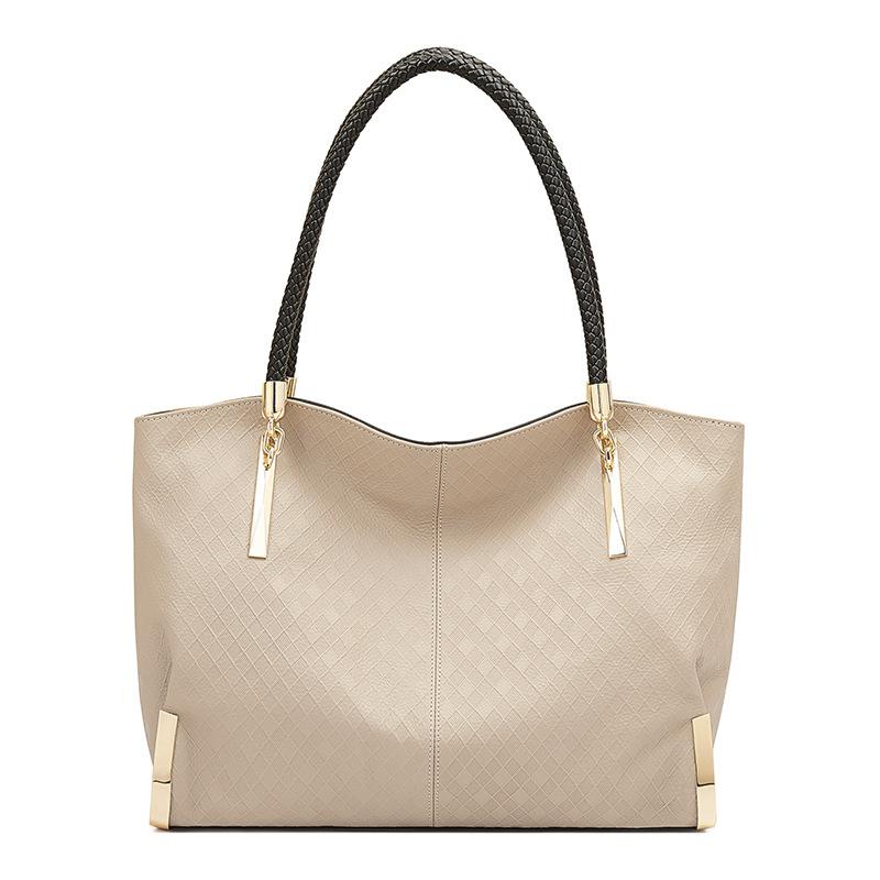 2026 Light Luxury Explosive Large Capacity Tote Bag Versatile Women s Handheld Shoulder Bag