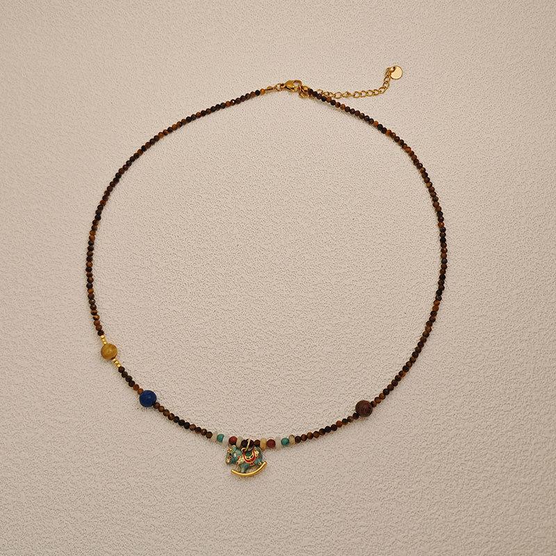 Vintage Tigerauge Stein Halskette mit vergoldetem Schaukelpferd Anhänger - 2025 Elegantes Design Schlüsselbeinkette.