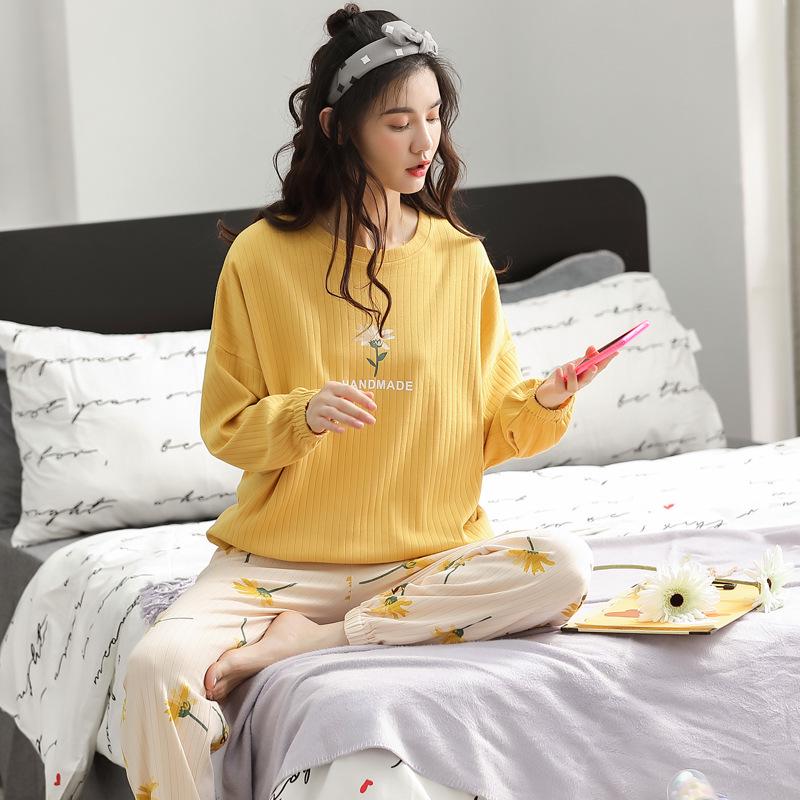 Women's Cartoon Cotton Pajama Set – Long Sleeve, Long Pants, Casual Wear for Spring & Autumn, Wearable Outdoors, Two-Piece.