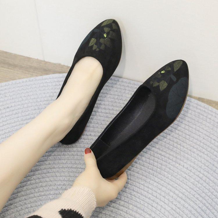 

Spring new flat-bottomed pointed single shoes women s leisure 35 чорний