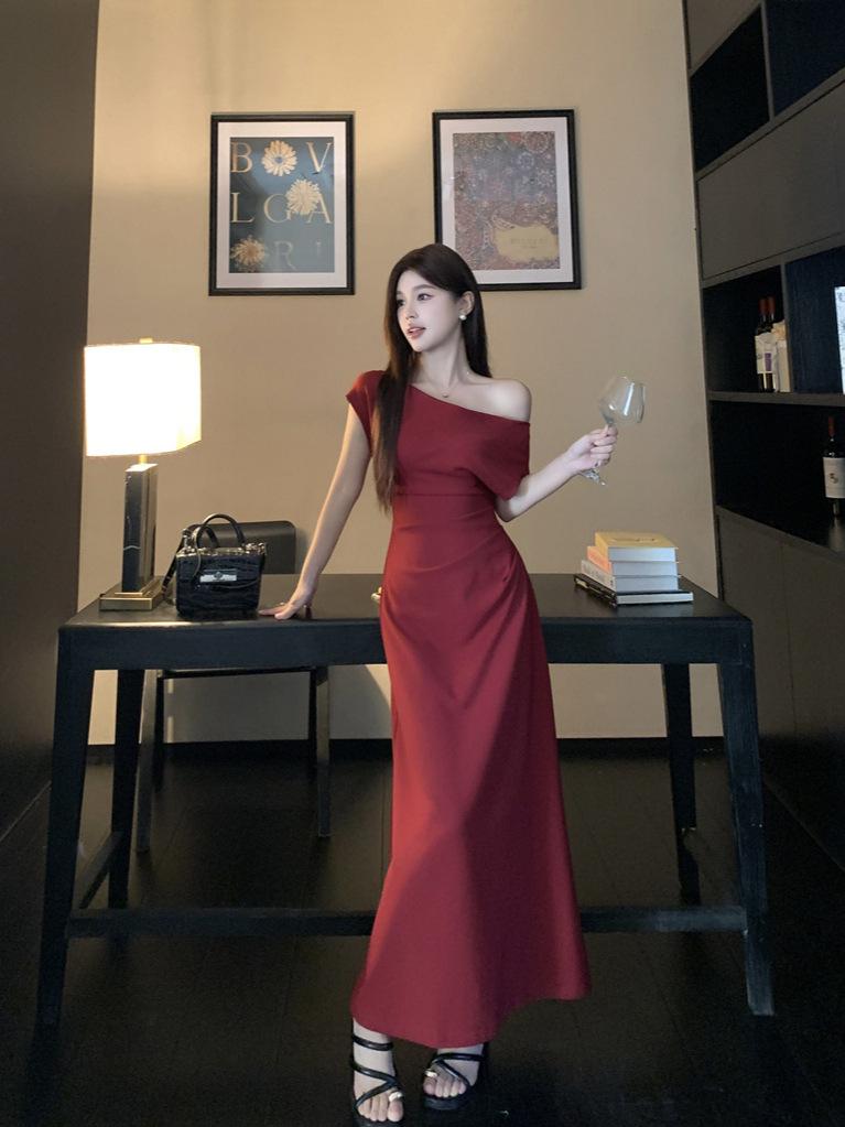 Women s Plus Size Red Off-Shoulder Short-Sleeved Dress - Slim-Fit, Waist-Cinching Summer 2026 Collection XXL красный