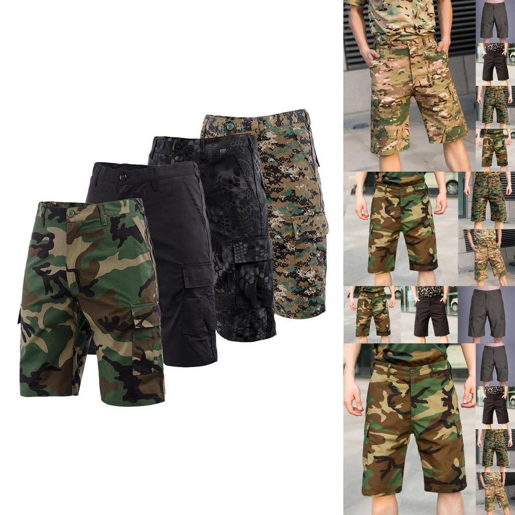 Stylish Men's Army Combat Camouflage Cargo Shorts Featuring Multiple Pockets