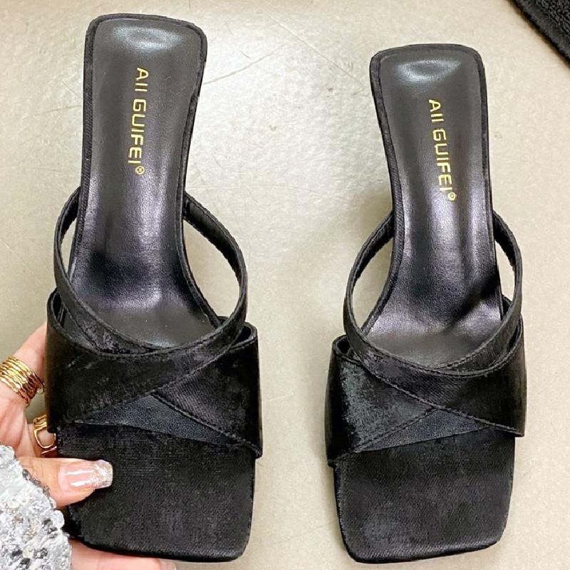 Fashion High Quality Square Toe Cross-tied Women Sandals Open Toe Wedges Slide Sandals Summer Fashion Comfortable Satin Heels for Women