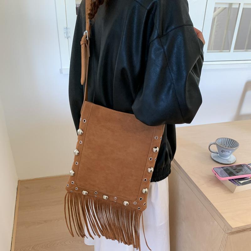 Suede Matte Leather Rivet Bucket Bag Single-shoulder Bag Large-capacity Commuting Crossbody Bag