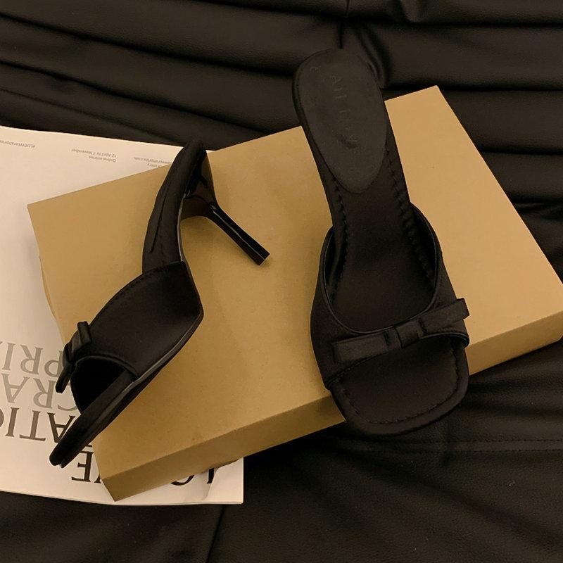 Fashion French Open-Toed Flip-Flops Women Summer Wear 2024 New Pink Temperament With Skirt Stiletto High-Heeled Sandals