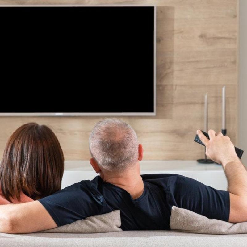 ABS TV-Fernbedienungen Sprachaktivierte Befehle Ergonomisches Layout Kunststoffstruktur Geeignet für nahtlose Bedienung