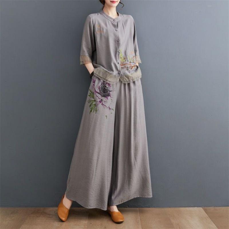 

Стильный летний костюм-двойка: Вышитый топ из хлопка и льна с широкими брюками для женщин среднего возраста 3XL (for 125-135 jin) серый