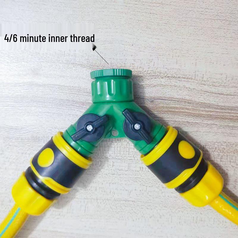 Connettore Adattatore Ripartitore a Tre Vie per Tubo Flessibile in Plastica da 1 Pollice con Valvola Rapida.