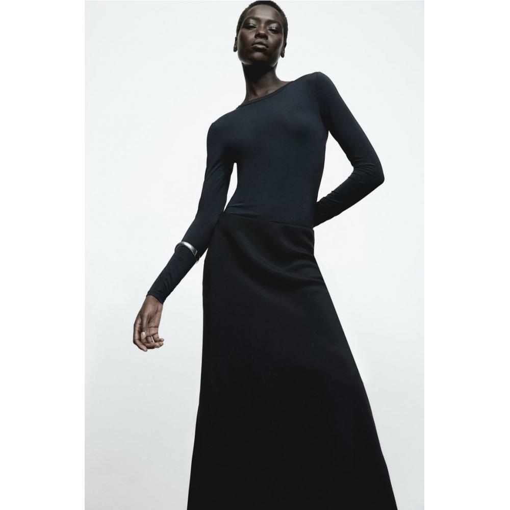 

Юбка из вискозного крепа HM черная