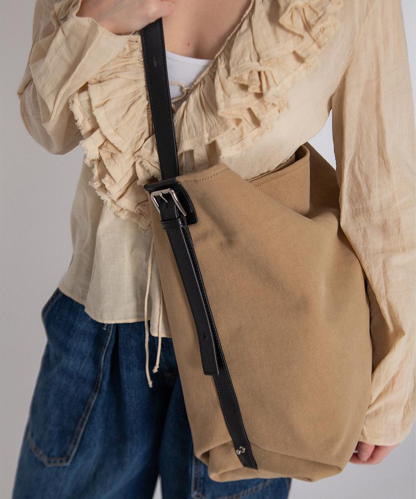 Atmyfingertip Belted Canvas Bag Beige