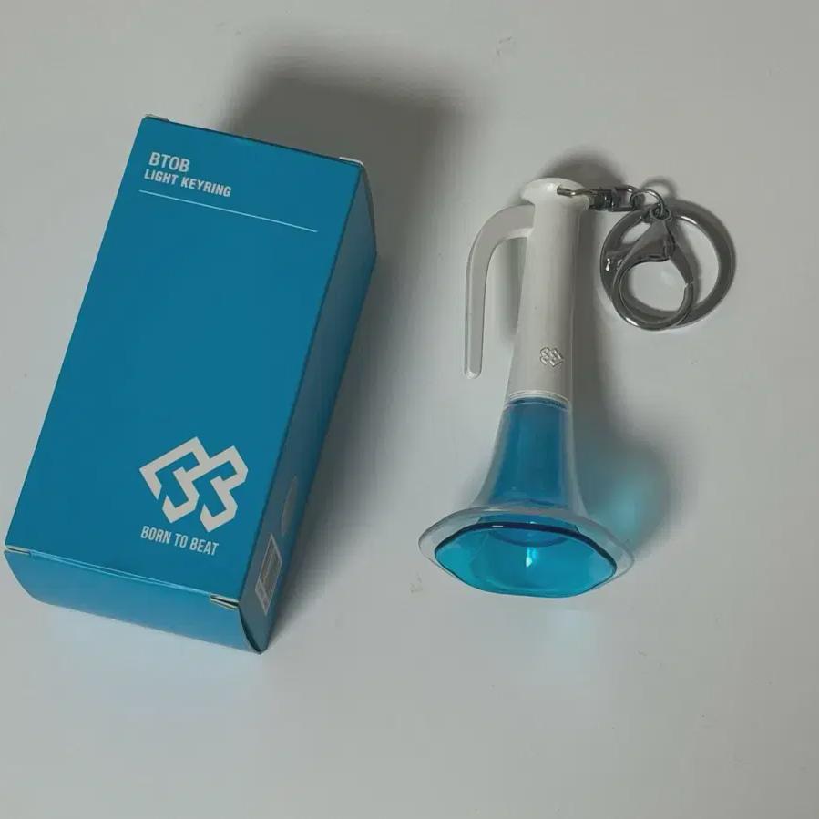 

BTOB Мини Труба Брелок Лайтстик