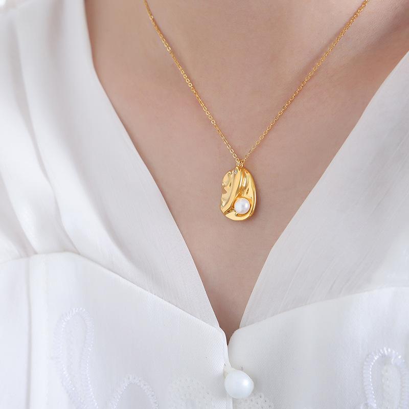 

Ожерелье с подвеской особой формы из титановой стали 18-каратного золота, универсальная цепочка на ключицу вдовствующей императрицы, персонализированные французские украшения в стиле ретро для женщин